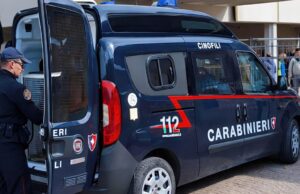 Controlli antidroga a scuola: studente trovato con droga e coltello
