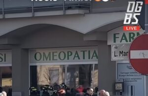 Ghedi, perde il controllo dell’auto e si schianta contro la vetrina