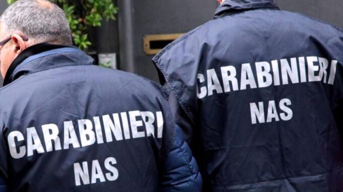 Insetti e carenze igieniche alla mensa dell’ospedale scatta lo stop