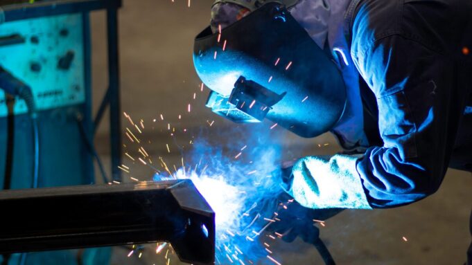 Metalmeccanica bresciana, export fermo e costi alle stelle
