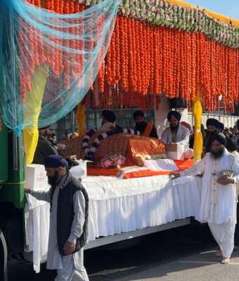 Il Nagar Kirtan, la processione dei Sikh dedicata al libro sacro