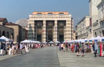 Pigliatutto 2026, Piazza Vittoria diventa un grande bazar all’aperto