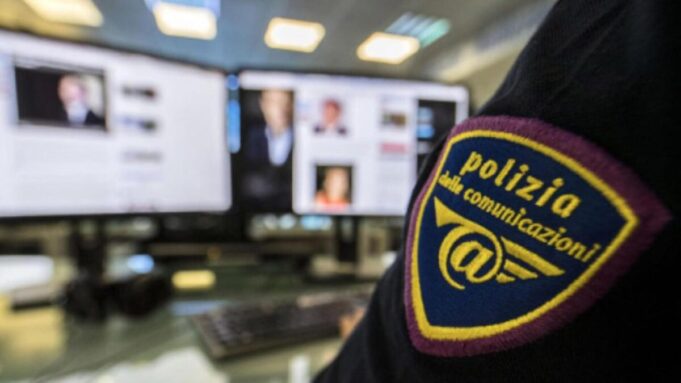 Si fingono il direttore della Polizia e le svuotano il conto