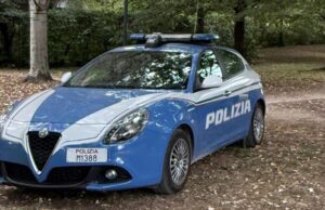Agguato al parco: aspetta l’ex e la picchia con calci e pugni