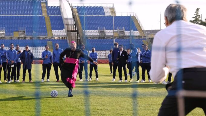 Clamoroso nasce la squadra dei preti e “riprendono” la V storica