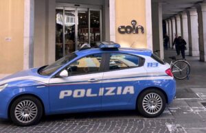 Colpo al Coin sventato: ladra bloccata, complice in fuga