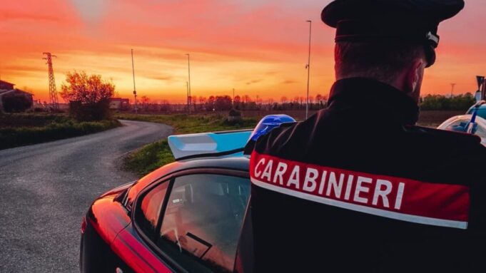 Doveva essere in carcere ma passeggiava libero in città