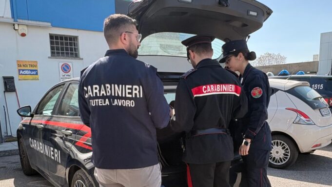 Autolavaggi sotto controllo: un'attività sospesa e maxi multa