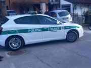 Investe un bambino di 9 anni e fugge senza prestare soccorso