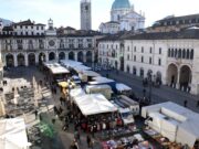 Mercati chiusi il 25 aprile e il 1° maggio: ambulanti in protesta
