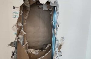 Muro sfondato e cassa dell’Italmark rubata: colpo all’ex Carnevali