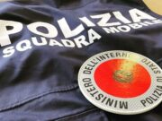 Rubano il portafogli e prelevano subito al bancomat: arrestati
