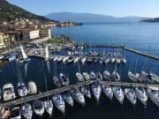 Salò, sub in azione: caccia ai rifiuti nei fondali del porto Melzani