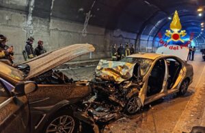 Drammatico scontro in galleria a Breno, 2 morti
