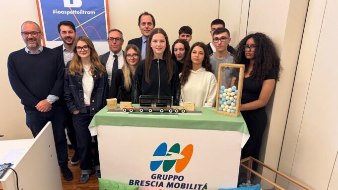 Il tram di Brescia spiegato ai ragazzi successo per TramSchool