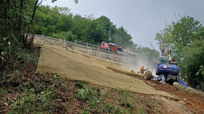Lavori in corso sulla provinciale tra Gussago e Brione dopo la frana