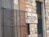 Incendio e rissa nel carcere di Brescia, ferito un agente