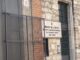 Incendio e rissa nel carcere di Brescia, ferito un agente