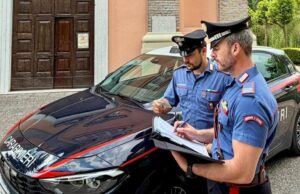 Tempestava l’ex di chiamate e minacce di morte, 28enne in carcere