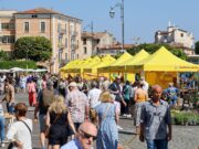 Desenzano, migliaia di persone al Villaggio Coldiretti sul lungolago