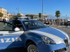 Furti in serie sul lungolago: coppia arrestata dopo un pedinamento
