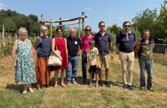 Il vigneto di Badia alta torna a vivere e la collina diventa didattica