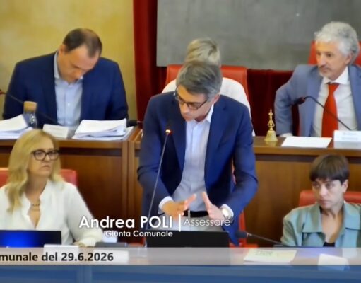 Poli al Centro Destra, “sul commercio sparate numeri a caso”
