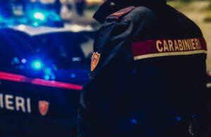 Picchia e minaccia l’anziana madre disabile, arrestato un 55enne