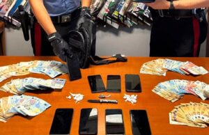 Cocaina, hashish e 7mila euro in contanti: denunciati due 25enni