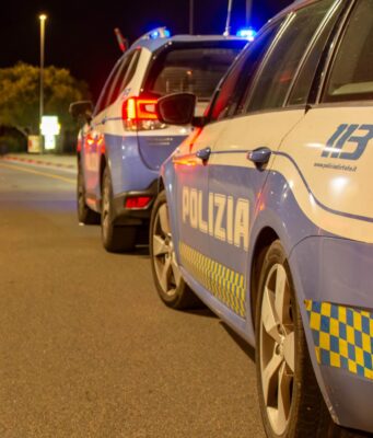 Coste, maxi controlli della Stradale: 42 multe e un sequestro